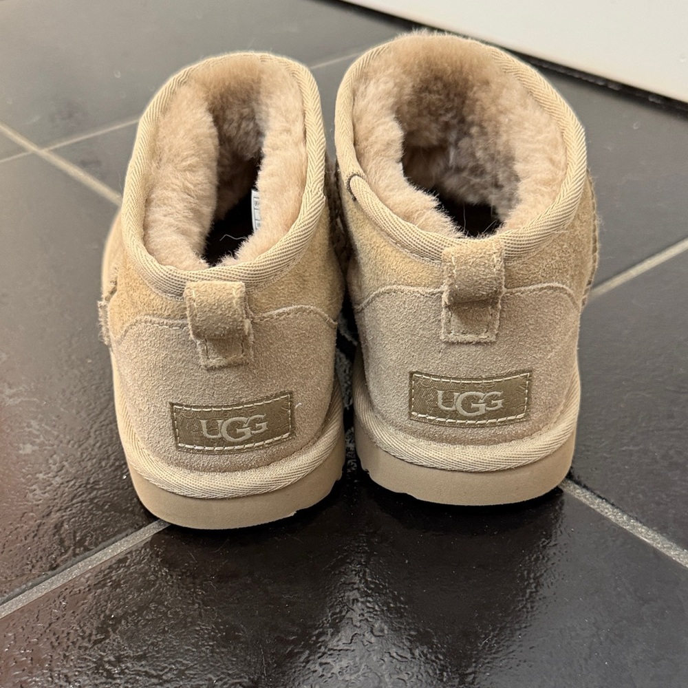 UGG Short Shearling Suede Boots in Sandstone - Picture 2 of 4